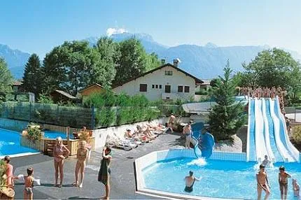 camping-les-fontaines-hautesavoie-2cvdi