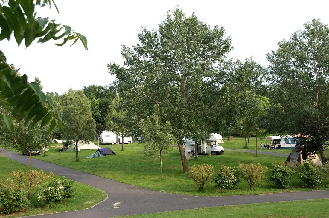 flower-camping-val-de-loire-les-rosiers-sur-loire-s1ubi