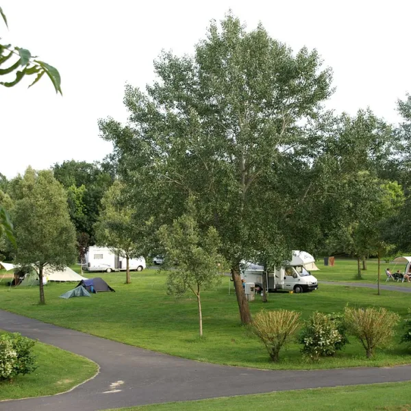 flower-camping-val-de-loire-les-rosiers-sur-loire-s1ubi