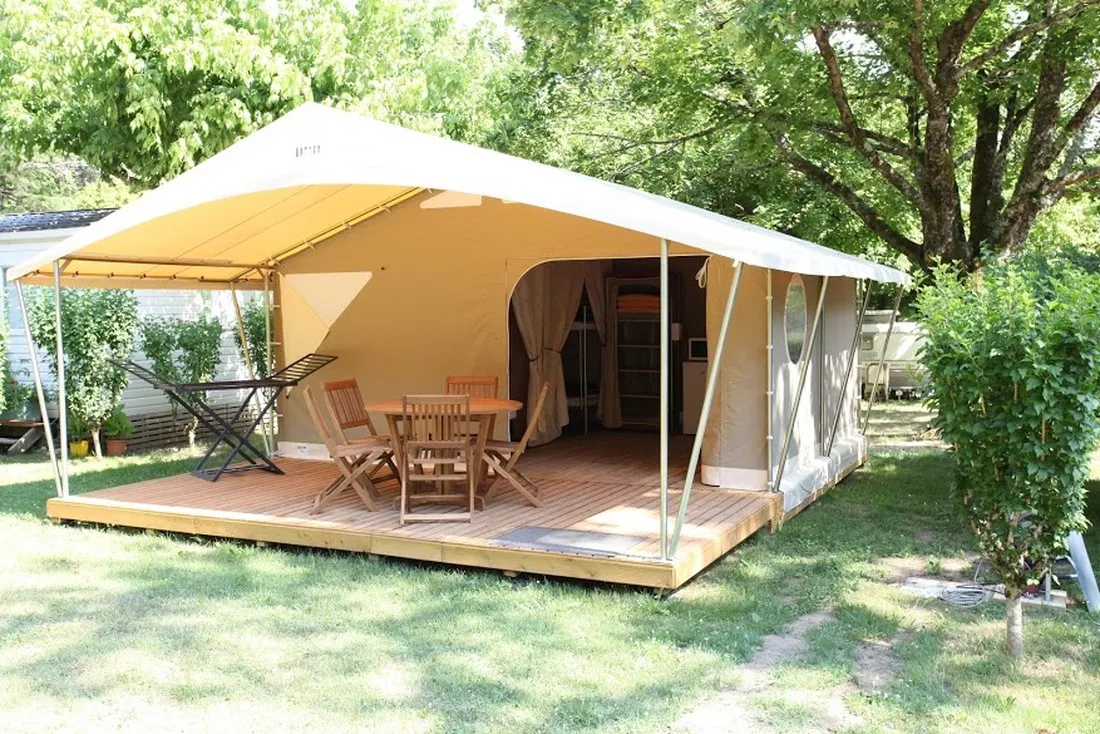 camping-la-plage-vezac-0x8k6