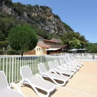 camping-la-plage-vezac-uziho
