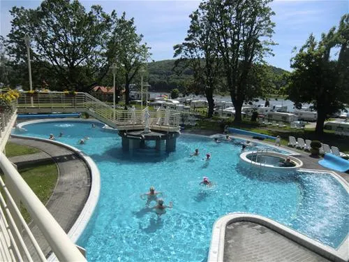 wellnessrheinparkcamping-bad-hnningen-ysans