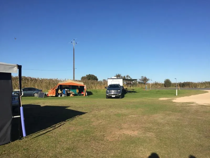 narrung-ferry-campground-narrung-43dto