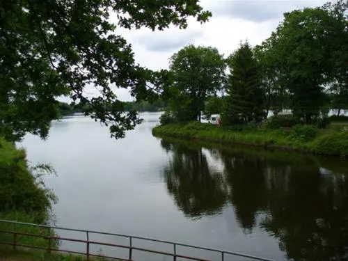 camping-lanzer-see-basedow-bei-lauenburg-hmfi2