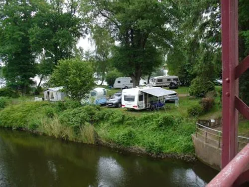 camping-lanzer-see-basedow-bei-lauenburg-rex3z