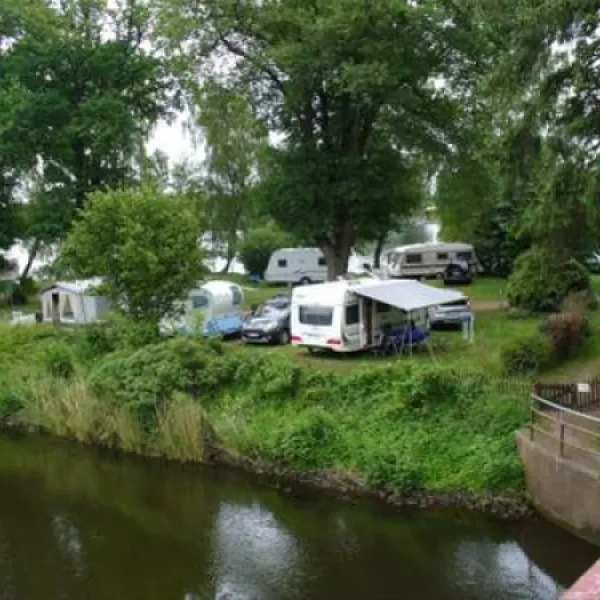 camping-lanzer-see-basedow-bei-lauenburg-rex3z