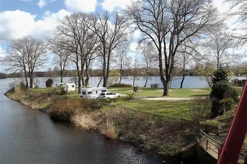 camping-lanzer-see-basedow-bei-lauenburg-un4sz