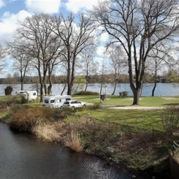 camping-lanzer-see-basedow-bei-lauenburg-un4sz