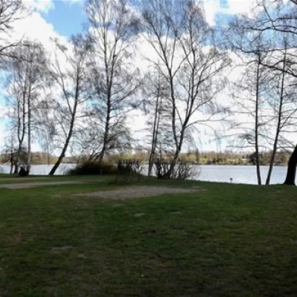 camping-lanzer-see-basedow-bei-lauenburg-vx85u