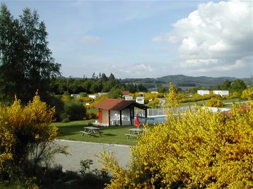 camping-naturiste-domaine-des-monts-de-bussy-eymoutiers-ebkvf