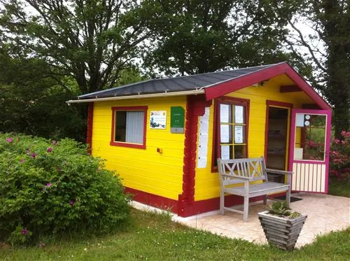 camping-naturiste-domaine-des-monts-de-bussy-eymoutiers-nqdth