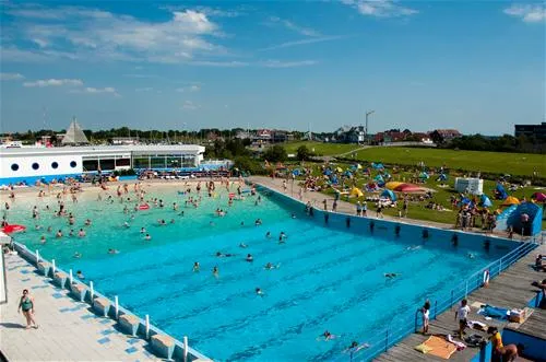 strand-und-familiencampingplatz-bensersiel-bensersiel-gm4w7