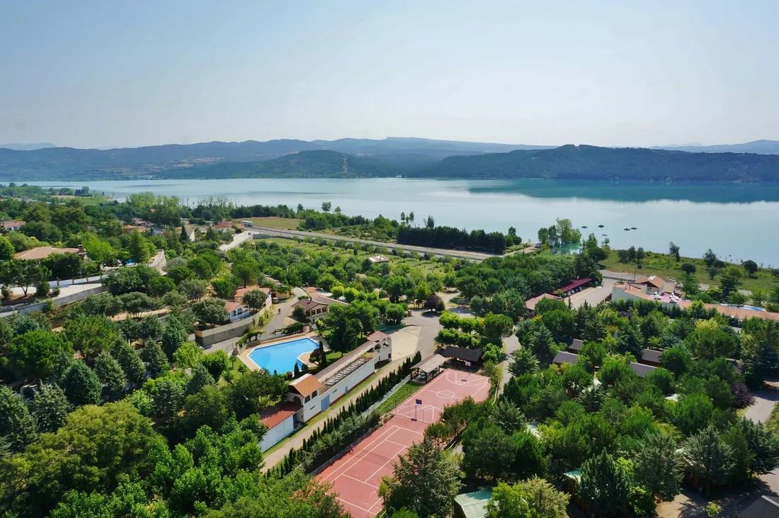 camping-lago-barasona-huesca-5kgxn