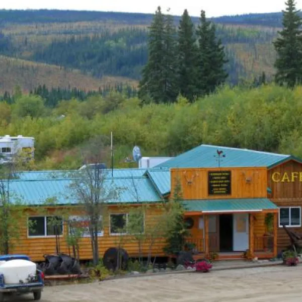 chicken-gold-camp-outpost-chicken-ryddw