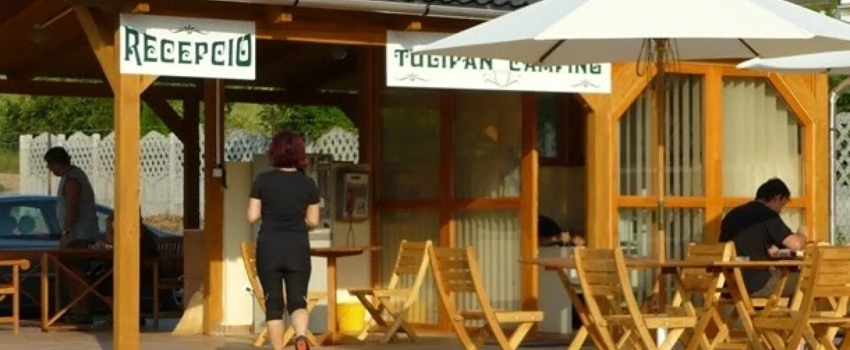 Tulipán Camping