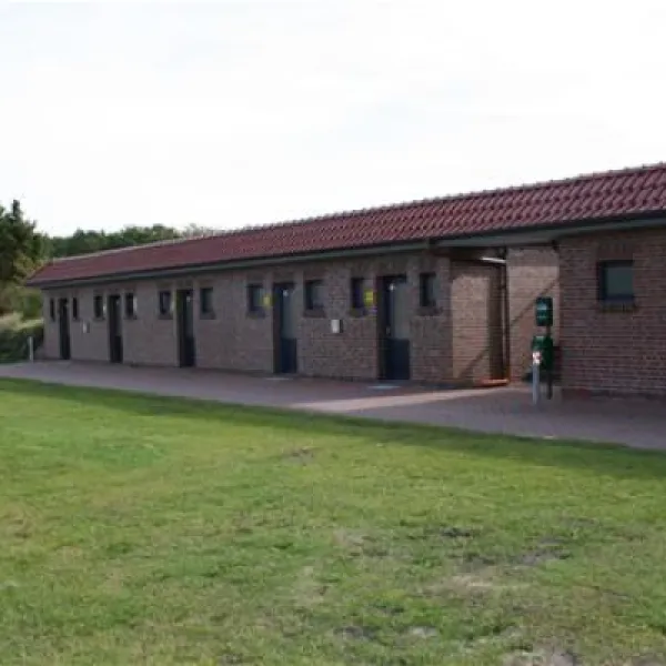 ferienpark-am-bernsteinsee-conneforde-bei-wiefelstede-kdqnj