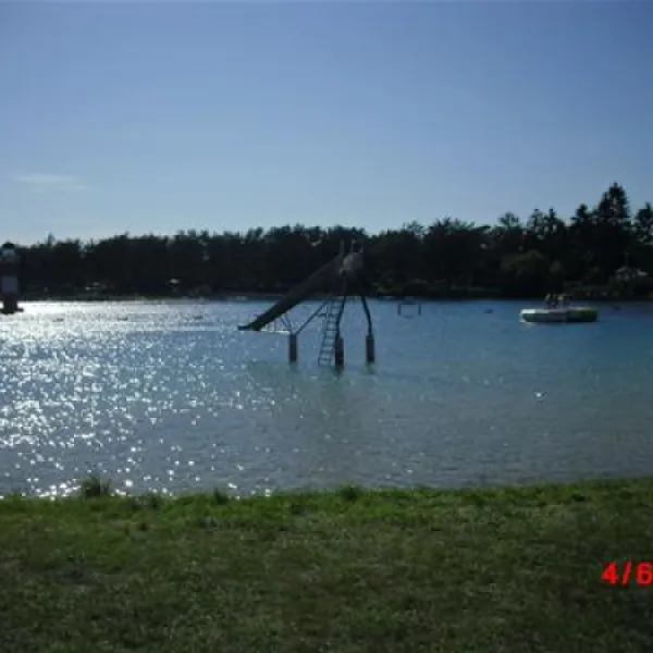 ferienpark-am-bernsteinsee-conneforde-bei-wiefelstede-qhl6e