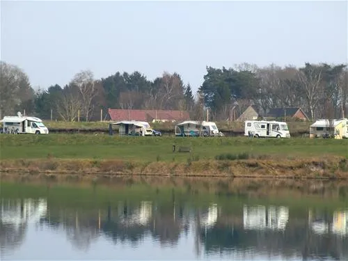 ferienpark-am-bernsteinsee-conneforde-bei-wiefelstede-vlowl