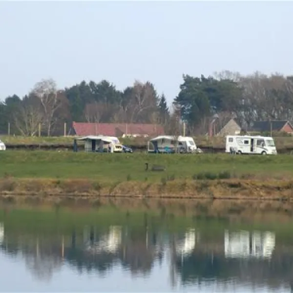 ferienpark-am-bernsteinsee-conneforde-bei-wiefelstede-vlowl