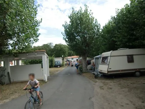 camping-le-bois-henri-iv-la-couarde-sur-mer-zxckj