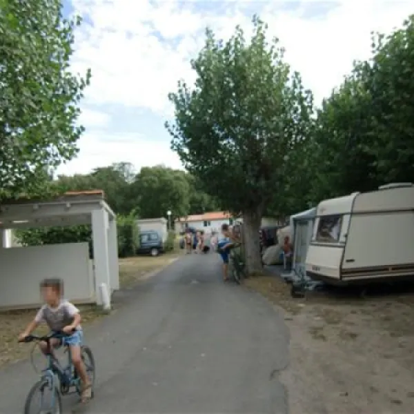 camping-le-bois-henri-iv-la-couarde-sur-mer-zxckj