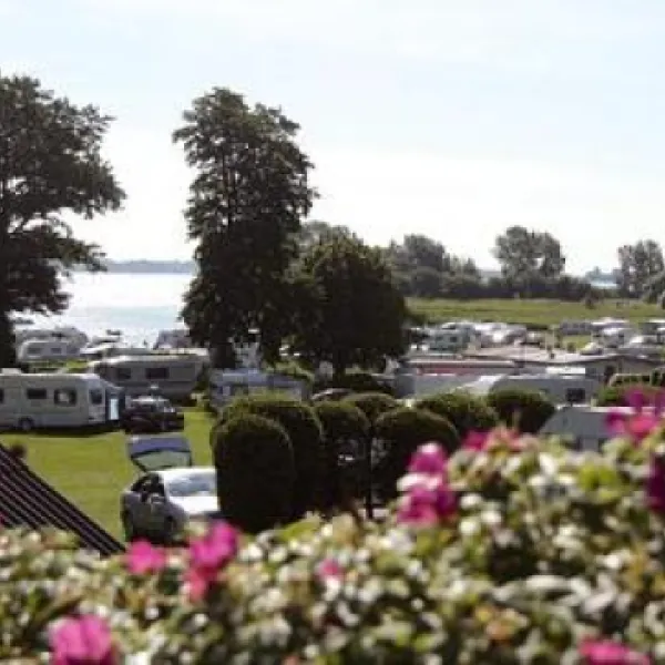 lrkelunden-camping-grsten-e01bg