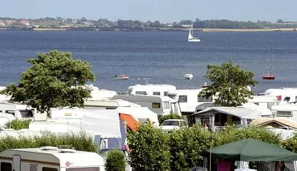 lrkelunden-camping-grsten-qlaal