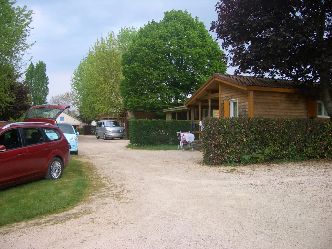 camping-municipal-alesia-venarey-les-laumes-jusmr