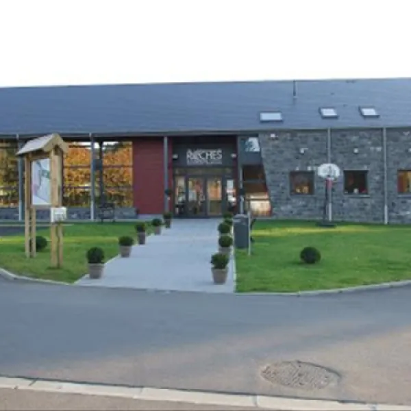 camping-les-roches-rochefort-gp8bh