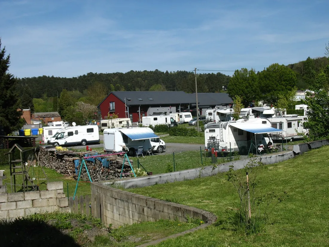 camping-les-roches-rochefort-povxd