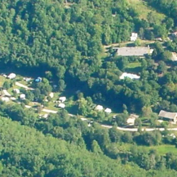 camping-val-en-theze-montcabrier-k2o3n