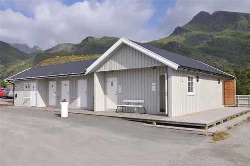 moskenes-camping-srvgen-axhlt