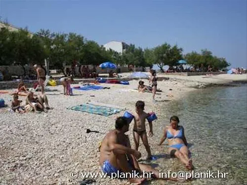 camping-planik-razanac-adq9j