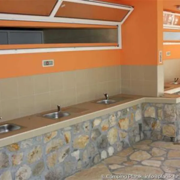 camping-planik-razanac-gl6gn