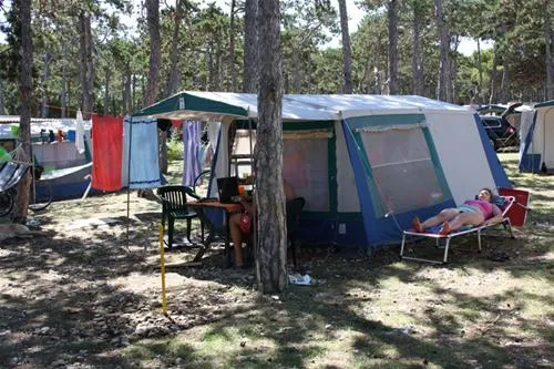 camping-planik-razanac-qiveb