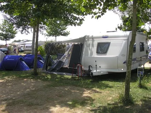 camping-aquarius-sant-pere-pescador-lps12