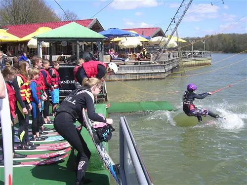 recreatiepark-ermerstrand-erm-synhh