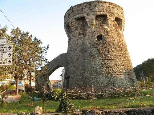 campeggio-villagio-dei-pini-paestum-emybt