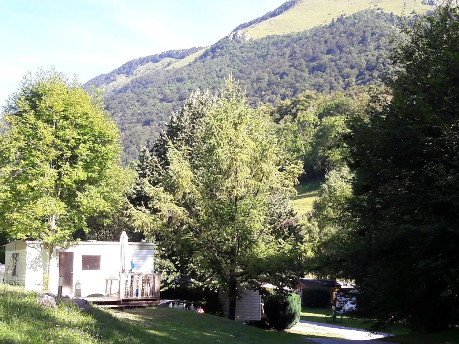 camping-le-rey-louvie-juzon-u4azm