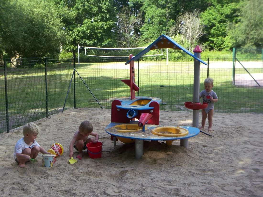 camping-la-musardiere-milly-la-foret-paqo8
