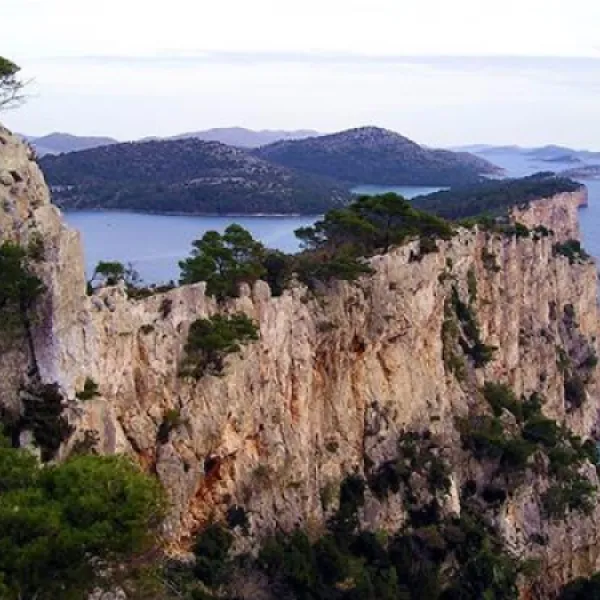 kamp-dugi-otok-dugi-otok-nyxol