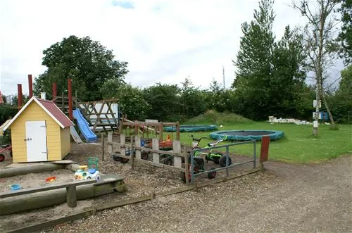 gerlis-camping-nykbing-m-rivwh