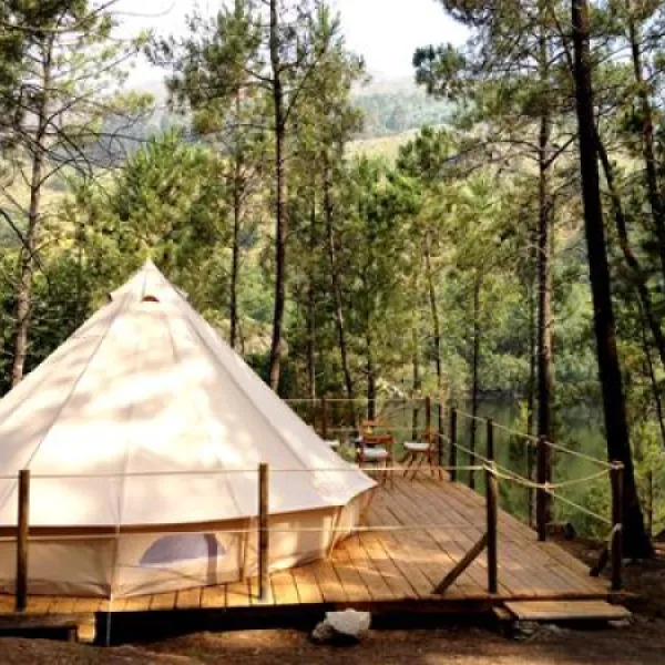 camping-site-lima-escape-entreambososrios-ponte-da-barca-k5wrl