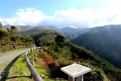 camping-site-lima-escape-entreambososrios-ponte-da-barca-pityx