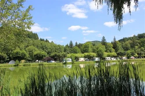 camping-municipal-de-la-rabaudie-viane-orcpy