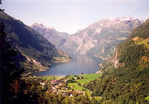 naf-vinje-camping-geiranger-tonue