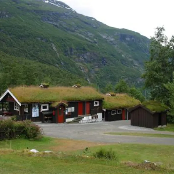 naf-vinje-camping-geiranger-yuuza
