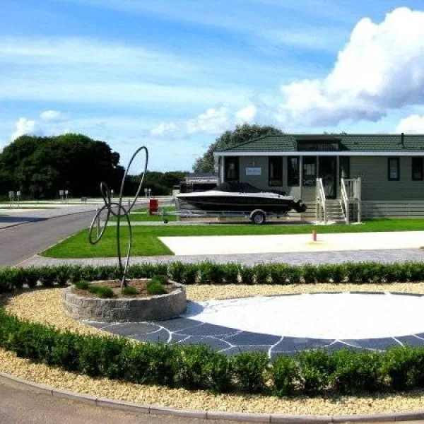 beaulieu-gardens-holiday-park-christchurch-f3617