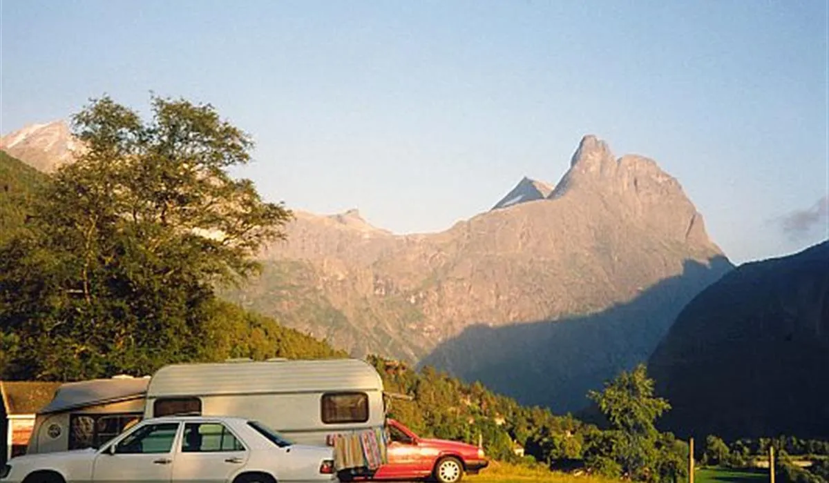 mjelva-camping-og-motell-ndalsnes-oarev