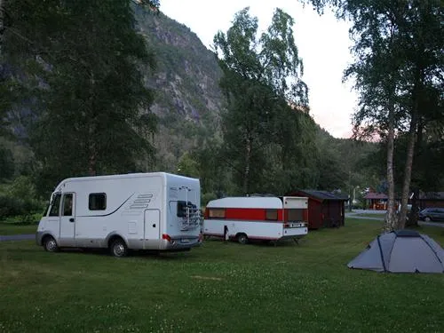 mjelva-camping-og-motell-ndalsnes-olpwg